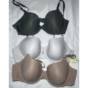Warners Lot of 3 Bras Tshirt Underwire Size 38B 1 NEW 2 USED Different Styles